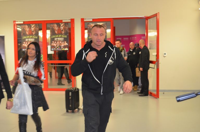 Pudzian nie dał szans Popkowi podczas KSW 37