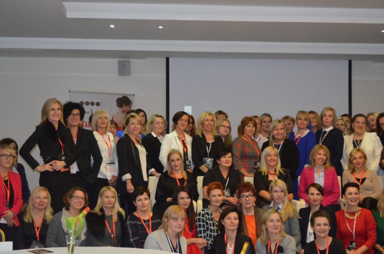 Niezwykłe spotkanie energetycznych pań: Kongres „Innowacyjna Kobieta” w Zawierciu