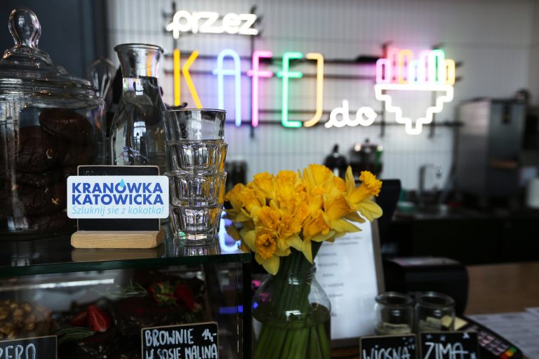 Rusza kampania społeczna promująca picie kranówki w Katowicach