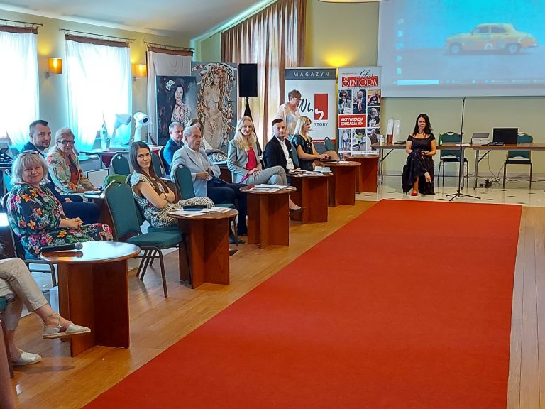 II część niezwykłej Konferencji  w Krakowie – KOBIETA CHARYZMATYCZNA 2021