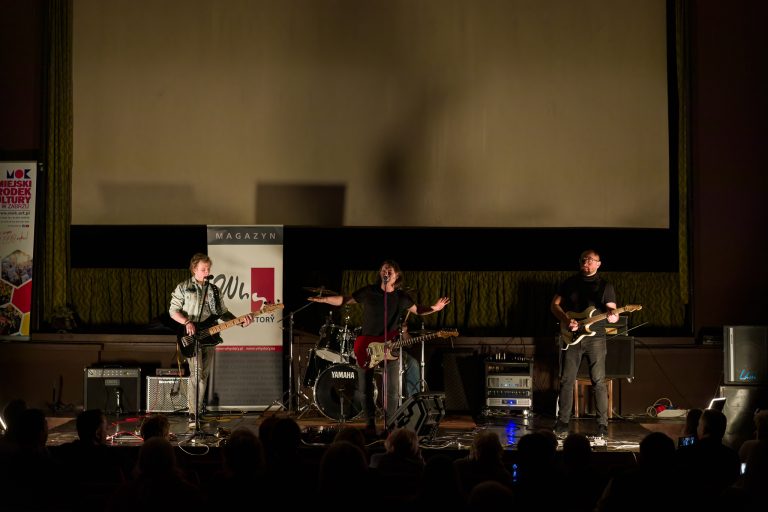 Rockowy koncert z przesłaniem w Kinie Roma w Zabrzu