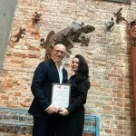 Podczas wręczenia tytułu Najpiękniejszej Pary Biznesowej Grupy Charyzma i Powołanie