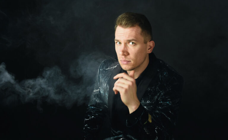 Ten, który daje innym głos